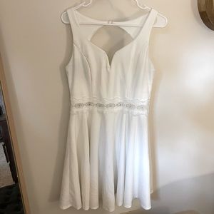 White sleeveless dress